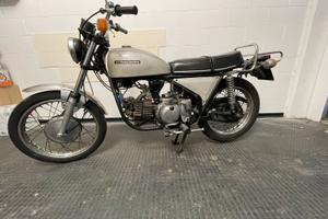 Aermacchi Harley Davidson 350