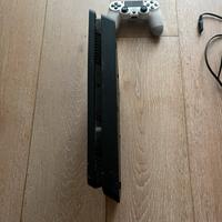 Playstation 4 slim
