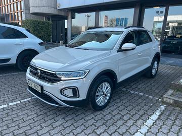 Volkswagen T-Roc 1.0 tsi Life 110cv NEOPATENTATI O