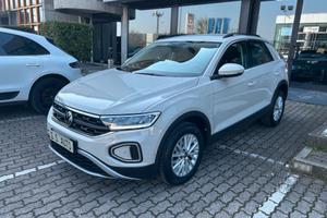 Volkswagen T-Roc 1.0 tsi Life 110cv NEOPATENTATI O