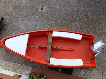 Barca da 4.2 m con cuscinerie nuove SENZA PATENTE