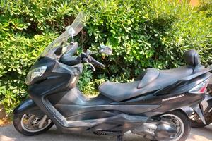 Suzuki Burgman 400 - 2011