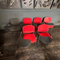 Sedie con tavolino incluso