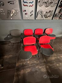 Sedie con tavolino incluso