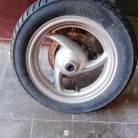 cerchio da 13  completo di gomma come in foto 