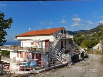 4 LOCALI A PISCIOTTA