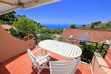 VILLA A SCHIERA A COSTARAINERA