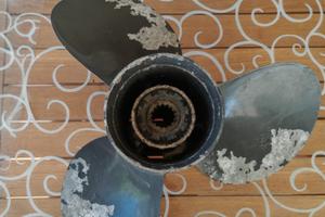 Elica Fuoribordo Usata Tre Pale Alluminio