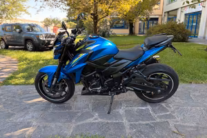 Suzuki GSX S 750