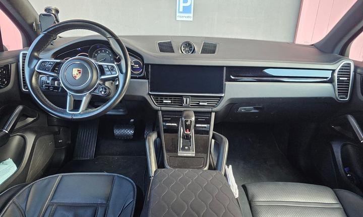 Porsche Cayenne 3.0 V6 E-Hybrid