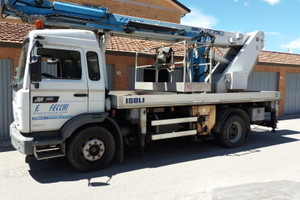 Piattaforma autocarrata isoli ptj 270s
