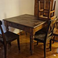 Tavolo antico con 3 sedie