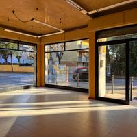 Locale commerciale/Magazzino/ ufficio / Garage