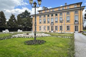 2 LOCALI A TREZZO SULL'ADDA