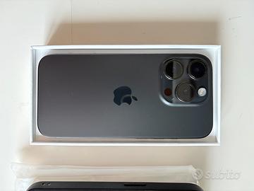 Apple iPhone 15 Pro 128GB - Titanio nero
