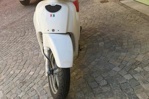 Aprilia Scarbeo 200cc
