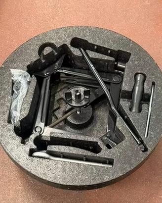 Kit di attrezzi formato scatola Fiat 500 L