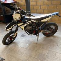 Moto Fantic Motard cc 125, compreso passaggio