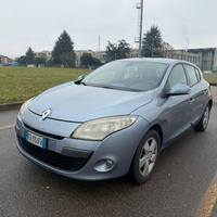 RENAULT MEGANE За SERIE