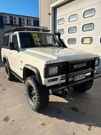 NISSAN PATROL TR 3.3 TURBO DIESEL - 1984
