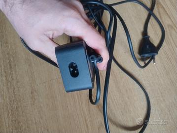 caricabatterie Xiaomi monopattino 
