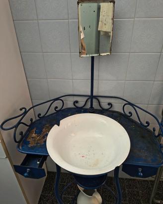Lavabo antico