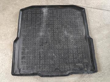 vasca baule bagagliaio Skoda octavia 