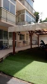 VILLA BIFAMILIARE SU DUE LIVELLI CON SEMINTERRATO