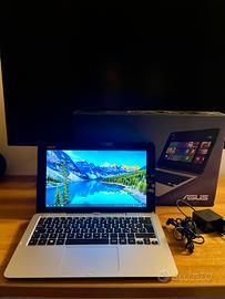 Asus T200T 11.6 IPS Z3775 32GB + Espansione Dock