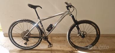 hooner  octane one ragëia L