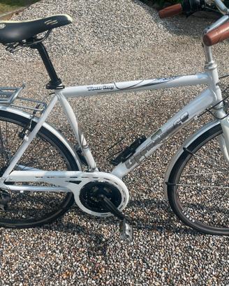 bicicletta touring