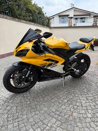 Yamaha R6 Laguna Seca