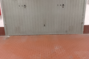 Posto moto in garage a Collegno