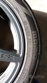 04 Gomme Momo più cerchi Oz Racing misura 16