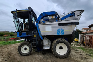 Vendemmiatrice serie VL 660, NEW HOLLAND BRAUD