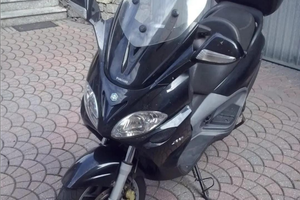 Scooter X9 500 colore nero