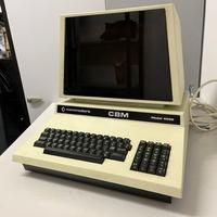 PERSONAL COMPUTER PET COMMODORE