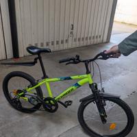 bicicletta MTB gialla 