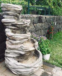 Fontana fontanella cascata vasca roccia giardino i