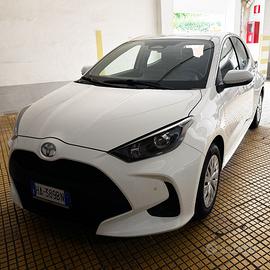 Toyota Yaris 1.5 - Ibrida - Nuova con accessori