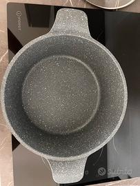 Pentola effetto pietra per induzione