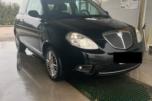 LANCIA Y NEO PATENTATI