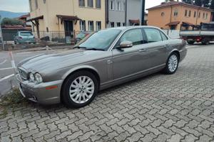 Jaguar xj6 x351 sovereign