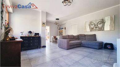 spazioso quadrilocale ristrutturato e vicino scuol