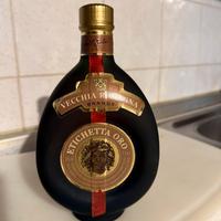 Vecchia Romagna etichetta oro