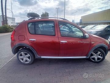 DACIA Sandero 1ª serie - 2012