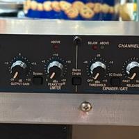 Compressore audio dbx 166xl