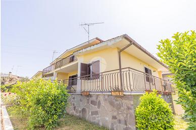 PORZIONE DI BIFAMILIARE A GUIDONIA MONTECELIO