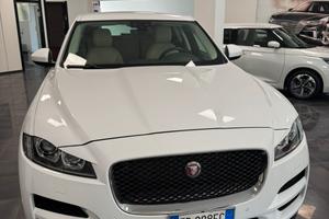 Jaguar F pace 180 cv diesel