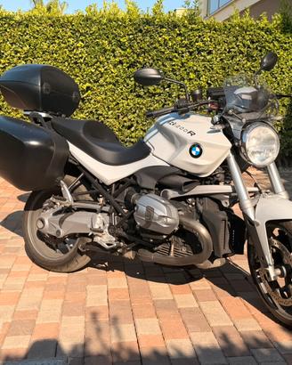 BMW R1200R White Perl